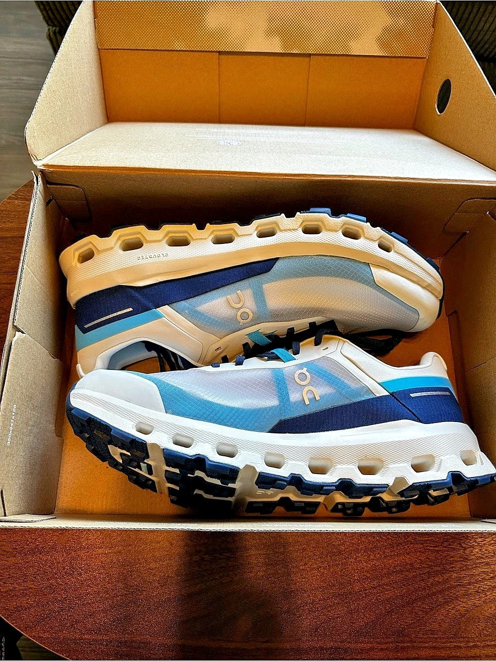 On Cloudvista 2 Glacier/Eclipse Men’s Size 11 New With Box